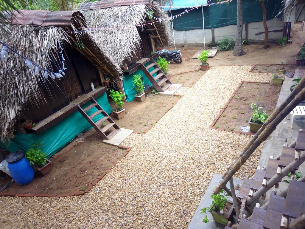 بونديتْشيري Edan Beach Cottage المظهر الخارجي الصورة